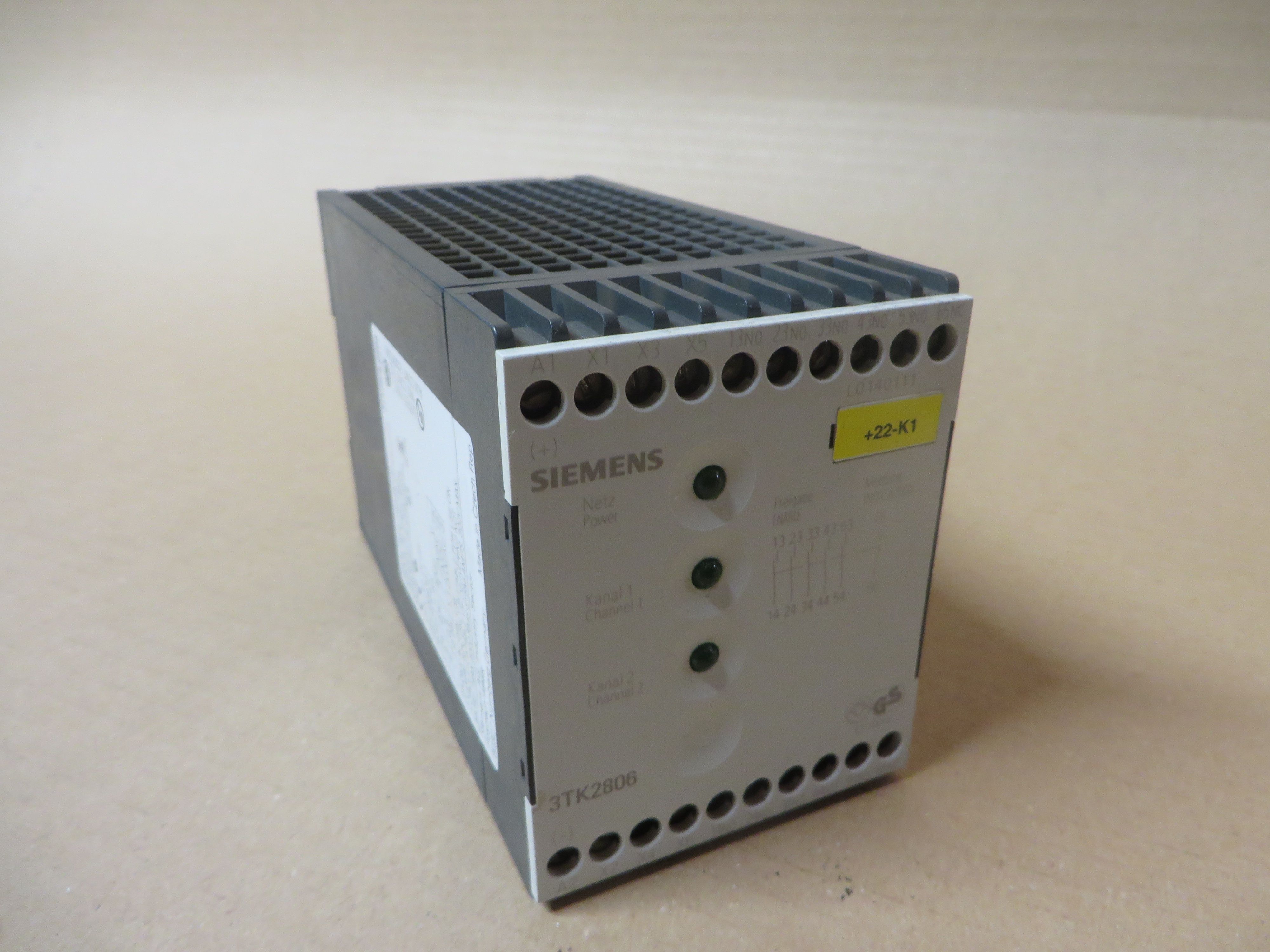 Relais De Sécurité Siemens 3TK2806-0BB4 - Neuf Dans Son Emballage D'origine